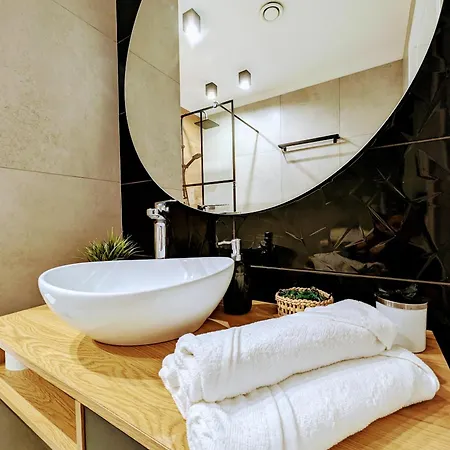 White Suite, 50 Meters To Beach, 10th Floor, Beautiful View, Baltic Дзивновек